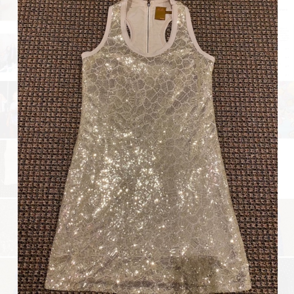 Beautiful Gold Sequin Sheath Dress!✨